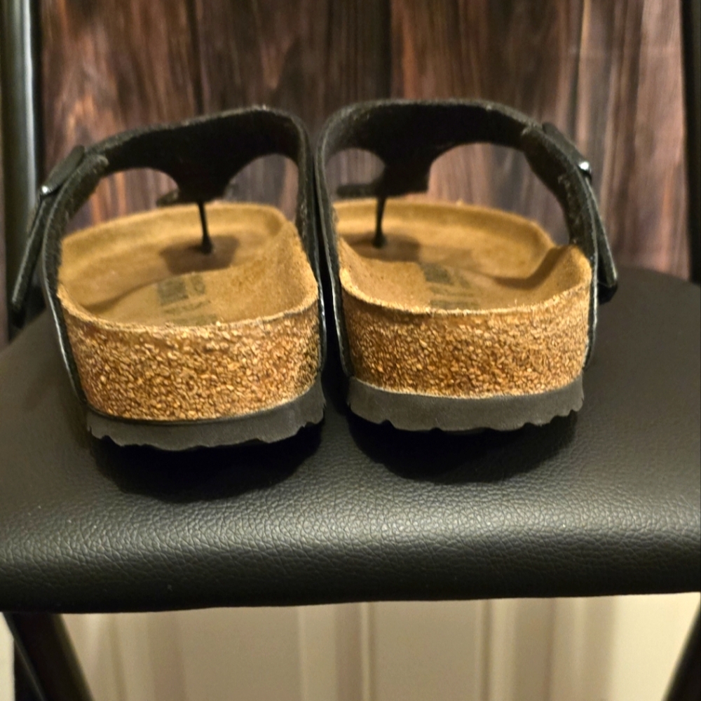 Birkenstock Black and Tan Gizeh Sandals - Picture 3 of 5